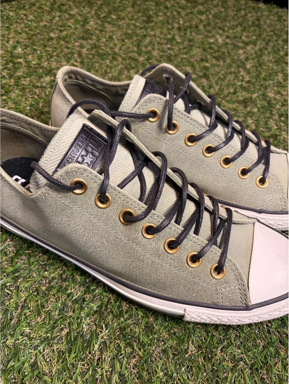 Converse All Star Low Top Sneakers Green Suede Size 9 Men